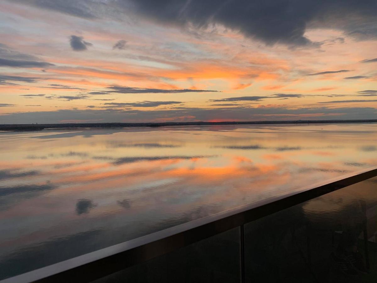 Apartment Sunset Lake View Mamaia Bagian luar foto