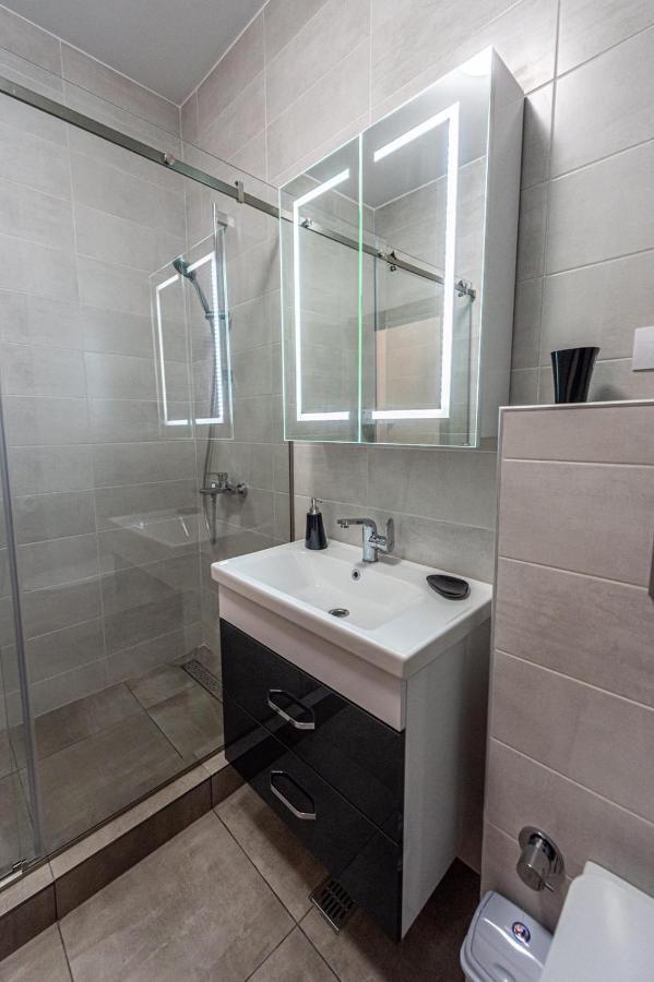 Apartment Sunset Lake View Mamaia Bagian luar foto