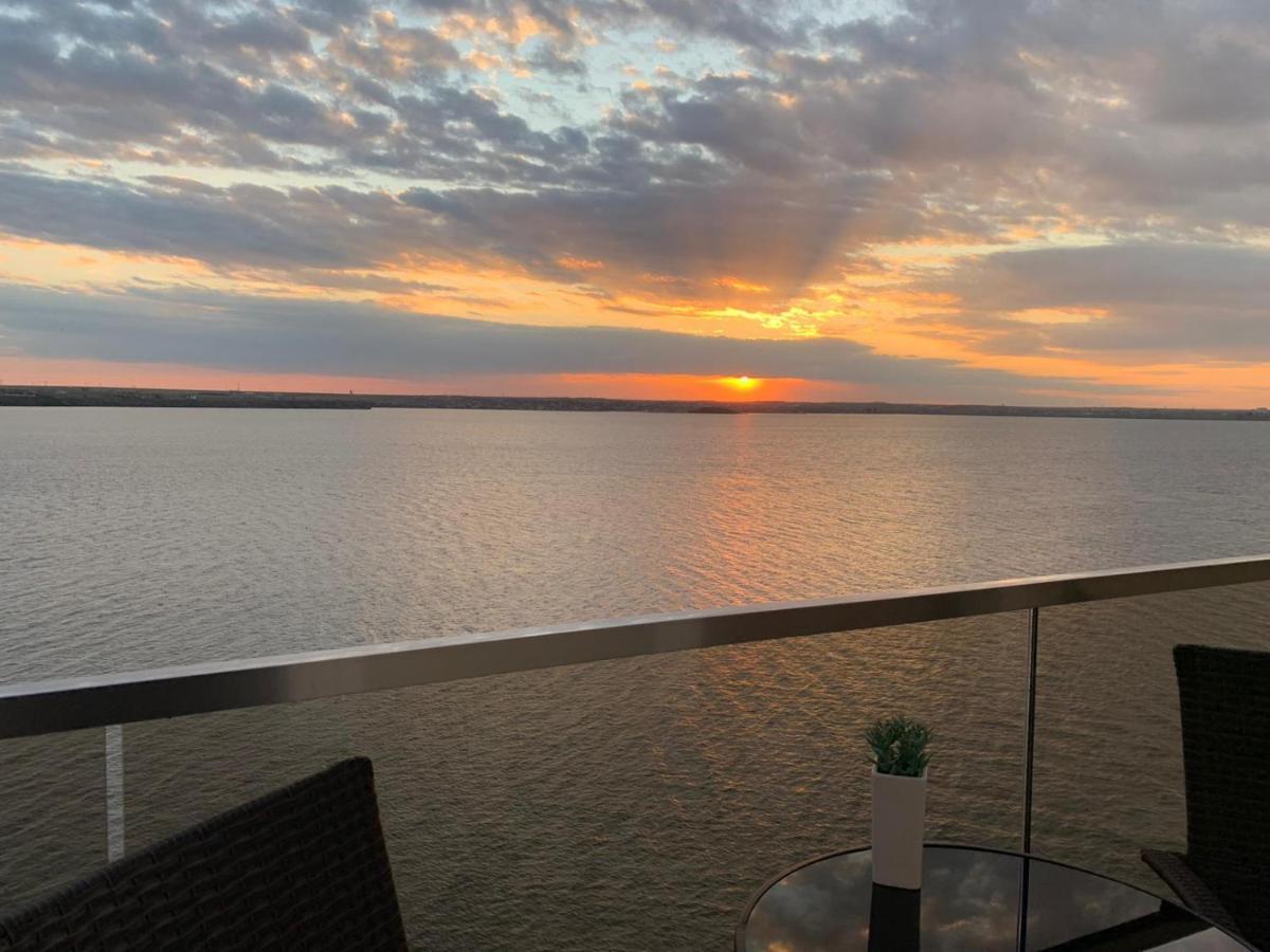 Apartment Sunset Lake View Mamaia Bagian luar foto